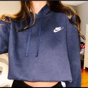 Navy Nike Sweatshirt!
